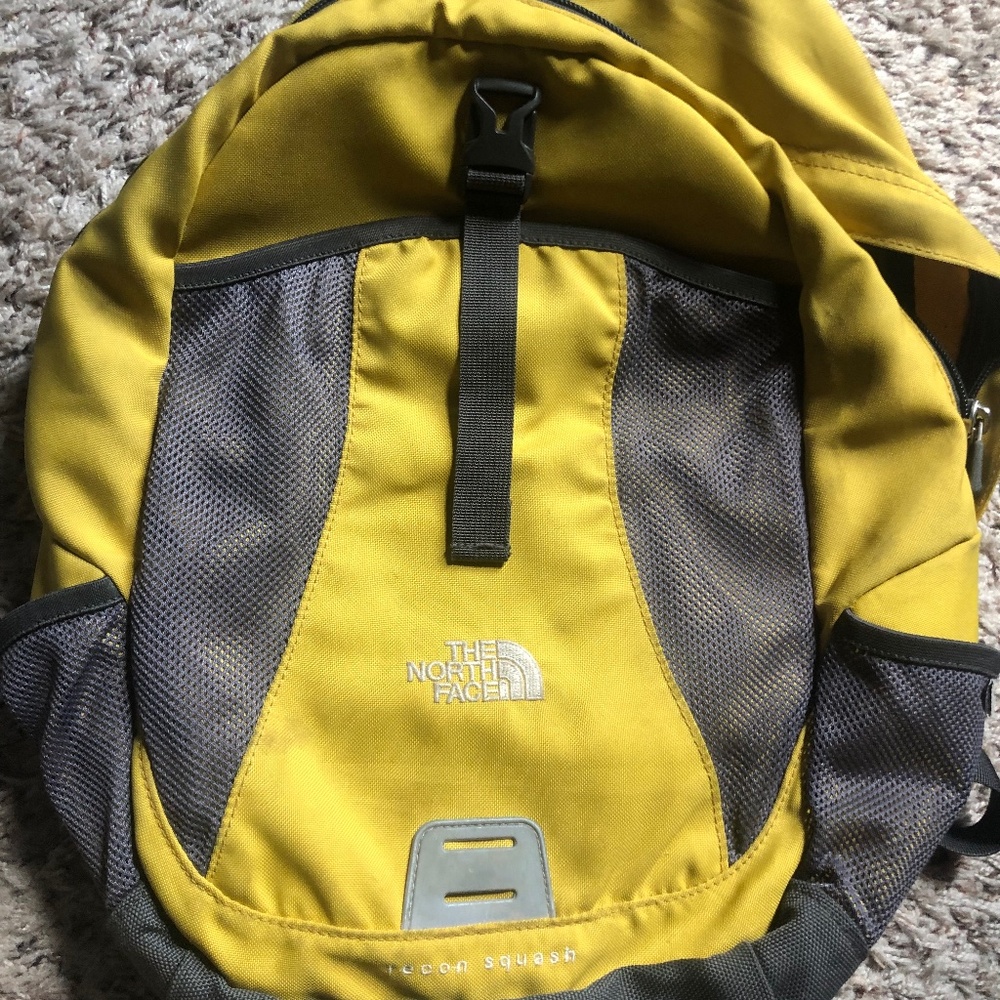 The North Face recon squash youth backpack, great condition